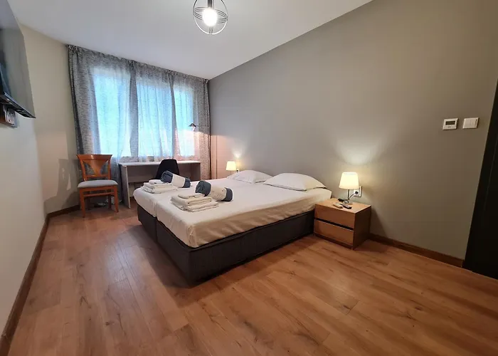 Relax At Sea 2 Warna